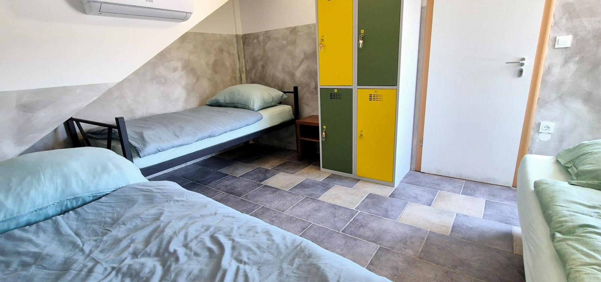 Bled Lesce Station Rooms And Beds Экстерьер фото