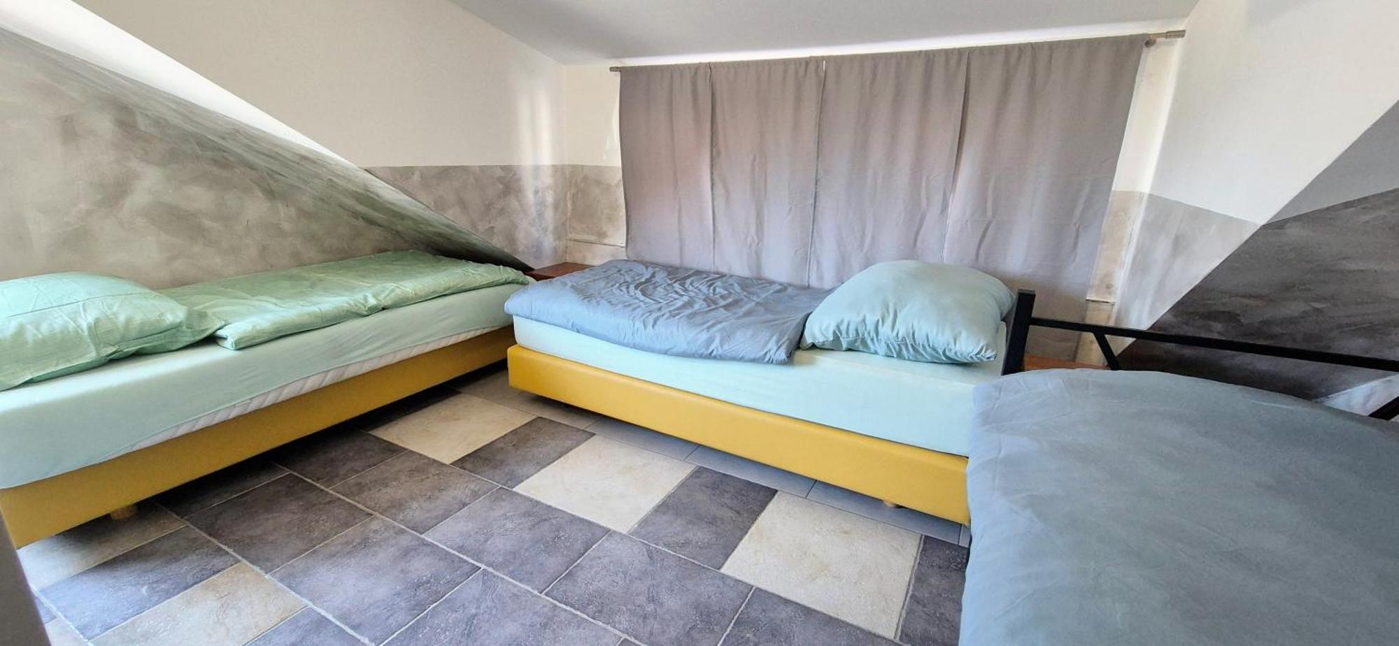 Bled Lesce Station Rooms And Beds Экстерьер фото