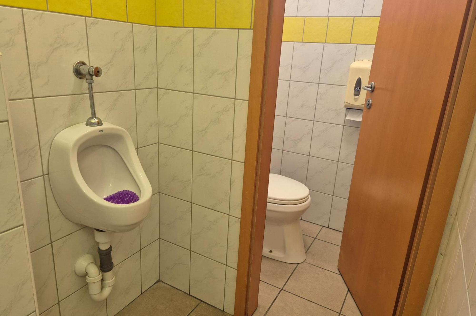 Bled Lesce Station Rooms And Beds Экстерьер фото