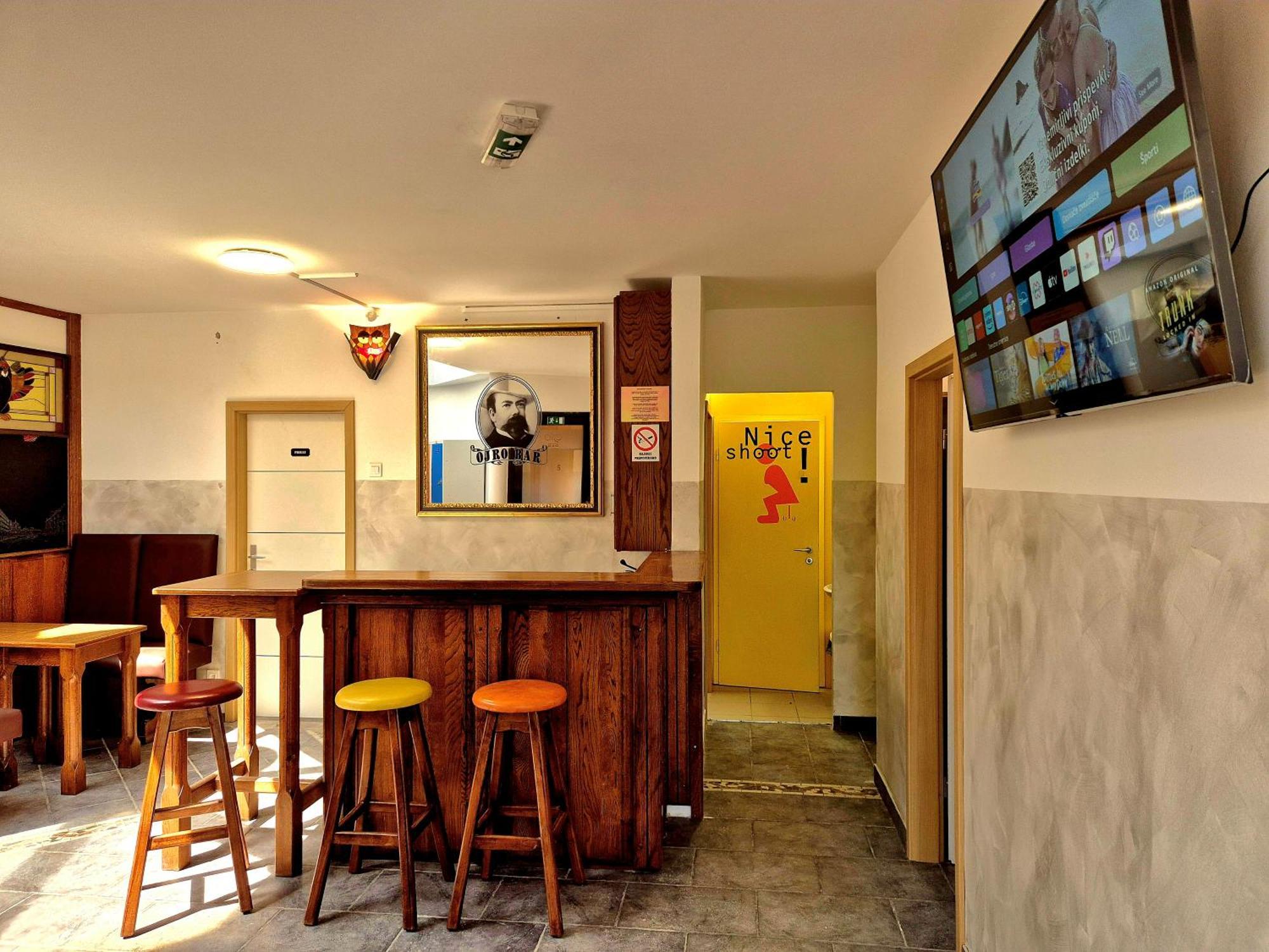 Bled Lesce Station Rooms And Beds Экстерьер фото